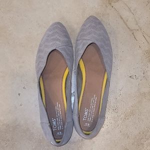 Toms flat shoes
